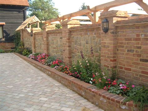 pierced brick wall - Google otsing | Brick wall gardens, Stone walls garden, Brick garden