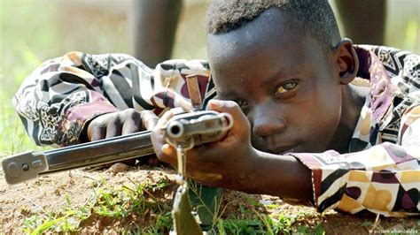 Red Hand Day for child soldiers | Africa | DW | 12.02.2013