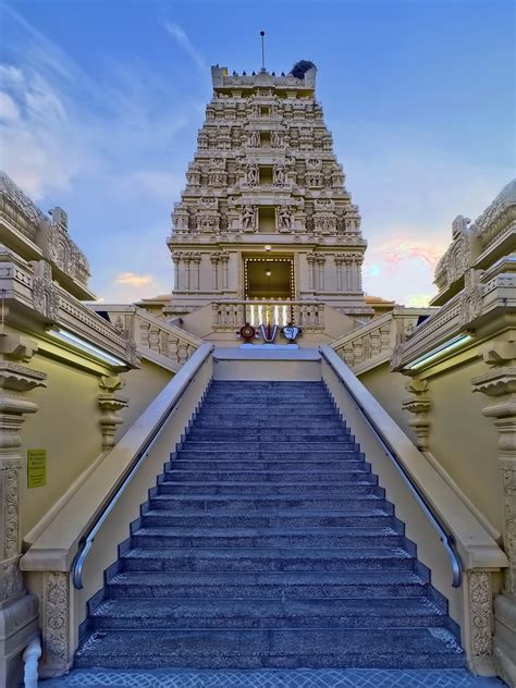 Hindu Temple of Florida, 5509 Lynn Road, Tampa, Florida, U… | Flickr