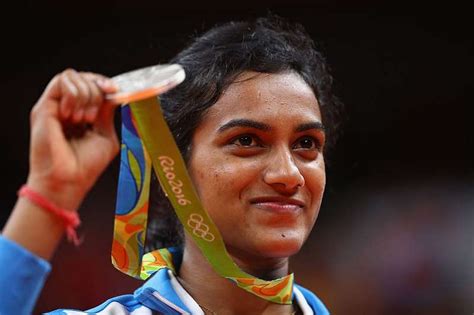 PV Sindhu flooded with gifts and awards worth Rs. 13 crore after her ...