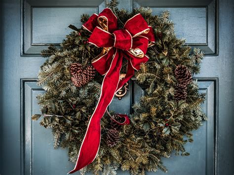 Best Door Wreaths In 2020 on Amazon