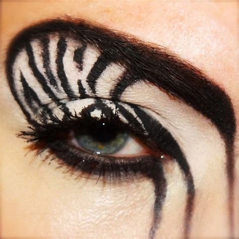 Wow....zebra eyes | Zebra makeup, Makeup, Eye makeup