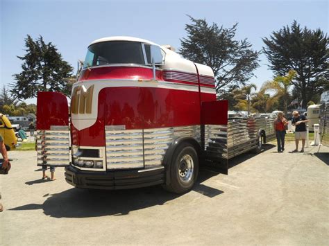 GM Futurliner Pictures and History, from OldTrailer.com | Vintage ...