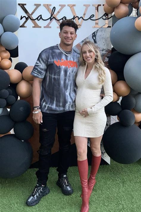 Patrick Mahomes celebrates birthday with wife Brittany Matthews