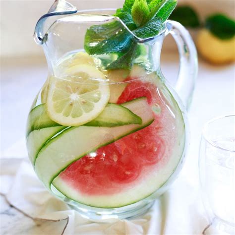 Detox Water Recipes for Weight Loss and Flat Belly