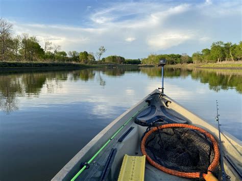 Beginner Kayak Fishing Tips! - Paddling Life