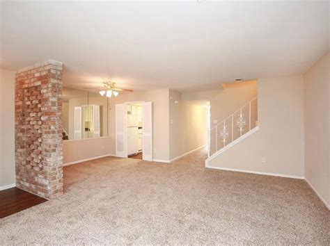 77079 Real Estate - 77079 Homes For Sale | Zillow