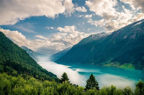 Top 10 Beautiful Fjords Around the Earth