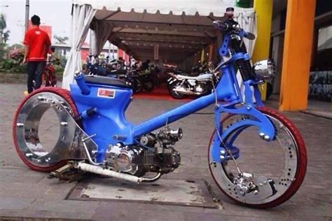 Honda c90 custom with crazy wheels Honda C90, Honda Ruckus, Custom ...