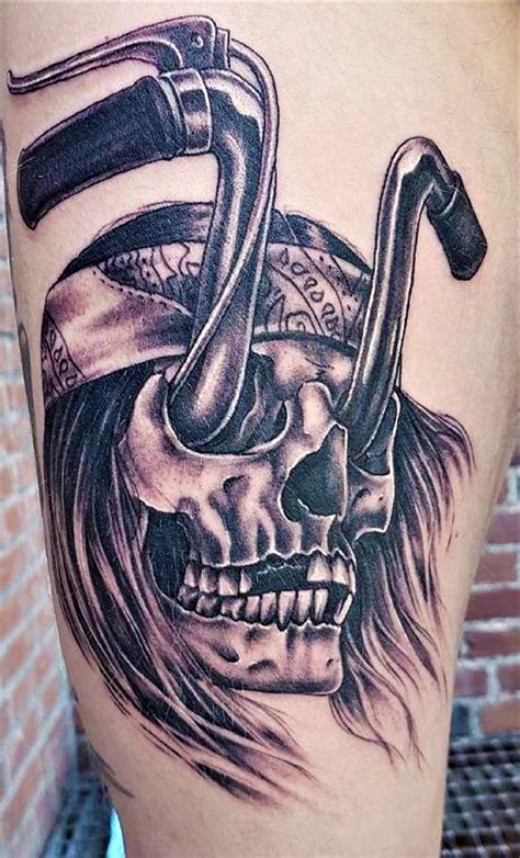 Biker Skull Tattoo | Skull tattoo, Tattoos, Skull