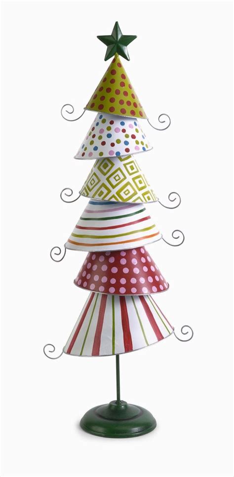 41 Awesome Whimsical Christmas Tree Decorating Ideas - DecoRewarding | Whimsical christmas trees ...