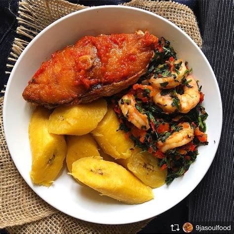 Banane plantain et poisson frit | African recipes nigerian food ...