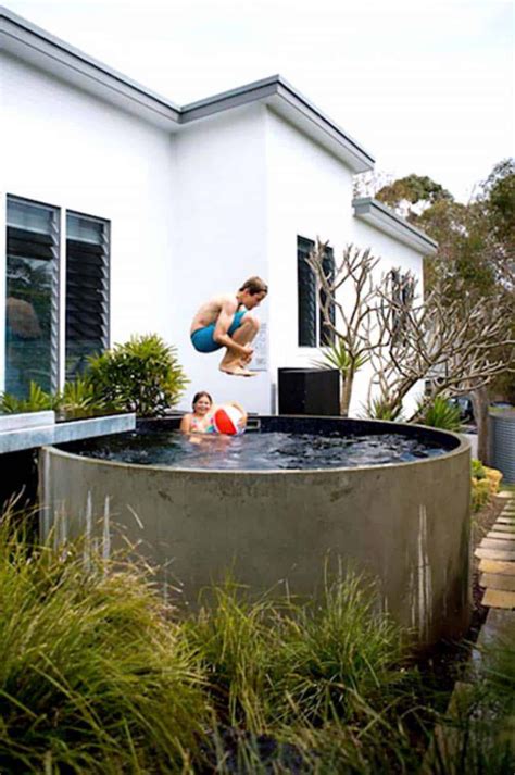 28 Refreshing plunge pools that are downright dreamy | Pool landscaping, Plunge pool, Backyard pool