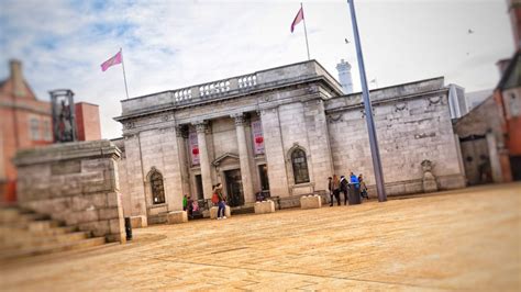 Hull museums announce plans for reopening