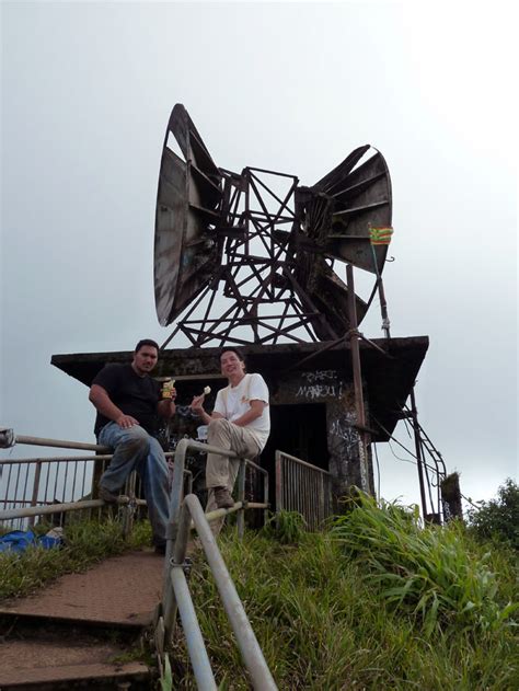 Hiking Moanalua Saddle to Haiku Stairs — kenjiSAITO