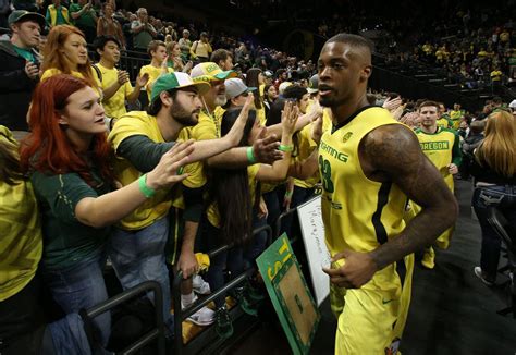 Look back at Oregon Ducks' 5 men's basketball conference titles in team history - oregonlive.com