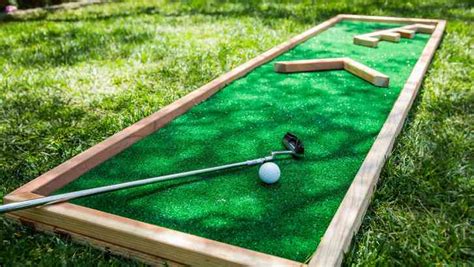 DIY Friday: This Homemade Miniature Golf Course is Perfect for Weekend Family Fun! - Closer Weekly