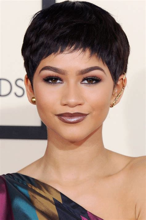 42 Pixie Cuts We Love For 2017 Short Pixie Hairstyles From Classic To ...