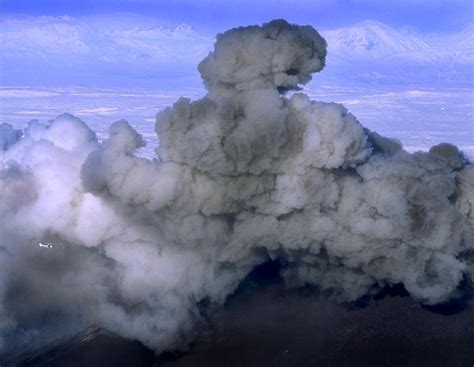 Iceland’s Hekla volcano “ready to blow” - Iceland Monitor