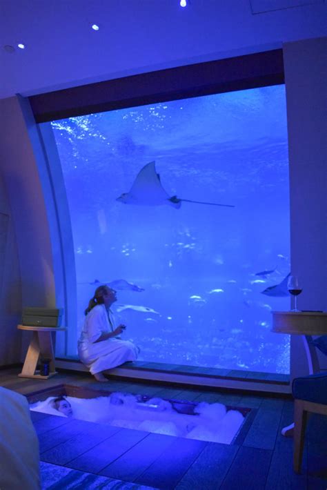 Underwater Ocean Suite at Resorts World Sentosa, Singapore - palomawhitetravel.com