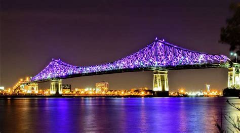 The Jacques Cartier Bridge Illumination show will happen again this month | Listed