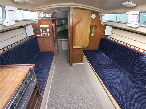 27 foot catalina sailboat interior head - Google Search | Sailboat interior, Boat interior, Boat ...