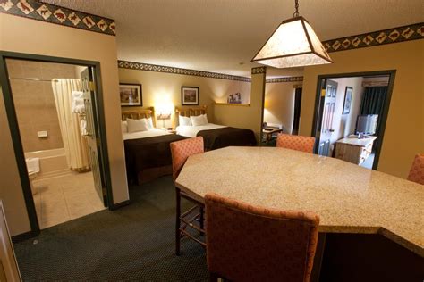 Great Wolf Lodge | Niagara Falls Hotels and Room Booking