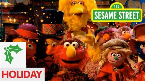 Sesame Street: Elmo Sings About Kindness - YouTube | Sesame street, Holiday songs, Elmo sings