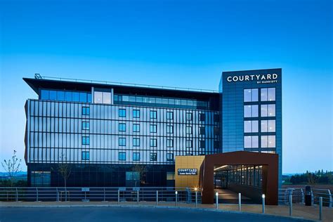 COURTYARD BY MARRIOTT EXETER SANDY PARK - Updated 2023