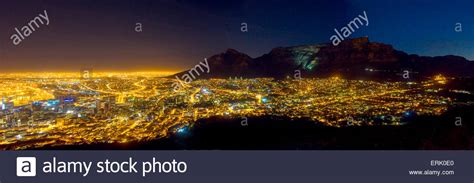 Cape Town Skyline Night Stock Photos & Cape Town Skyline Night Stock ...