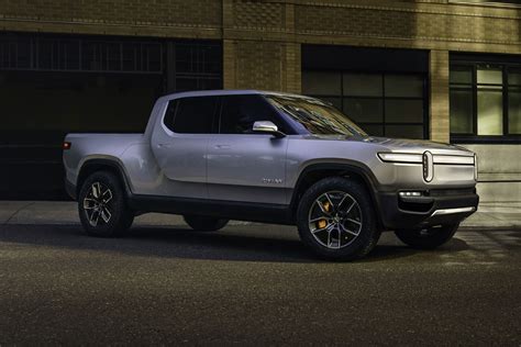 Rivian R1T: The World’s First Off-Road Electric Pickup Truck | GearJunkie