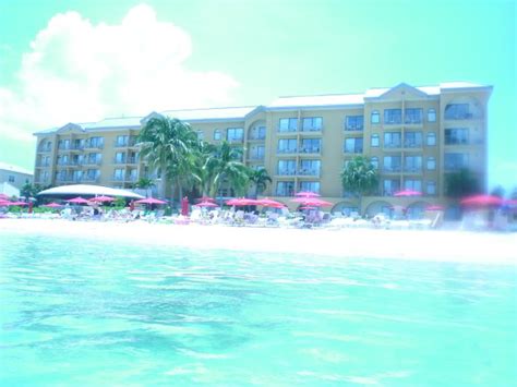 Grand-Cayman-Island-Marriott-Beach-Resort-010