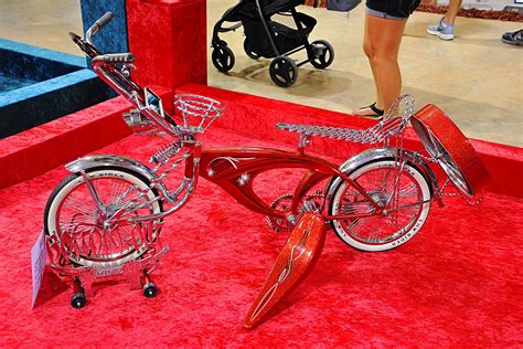 Red Bike, 2017 Miami Lowrider Super Show