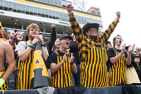 Homecoming hindsight — a look back at App State in 1972 and 2002 | Appalachian Today