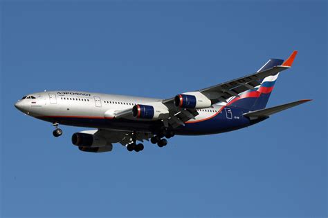 Planes and Trains - Planes 2012: RA-96011 / Ilyushin Il-96-300 ...