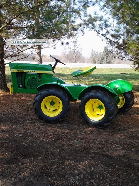 John Deere 110 Round Fender 4x4 Articulated Garden Tractor - Custom Built