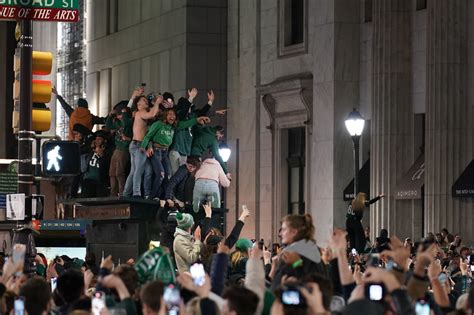 Eagles fans party in the streets after team's NFC Championship win