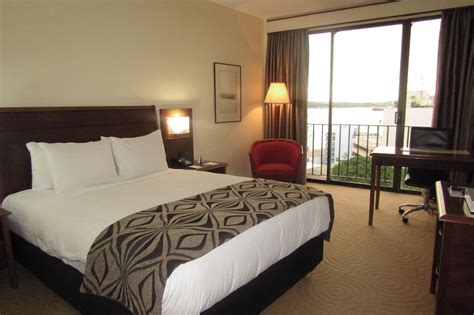 Crown Hotel: NZ$149 Deals & Reviews (Port Moresby, PNG) | Wotif