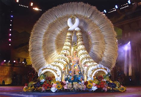 Secret Tenerife: Santa Cruz de Tenerife Carnival Queen 2003