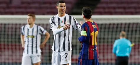 Ronaldo & Messi Embracing Each Other After Juventus' 3-0 Win Over Barcelona Is Pure Bliss