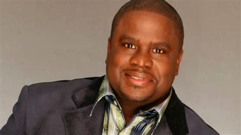 Gospel singer Troy Sneed dies from coronavirus complications | WSAV-TV