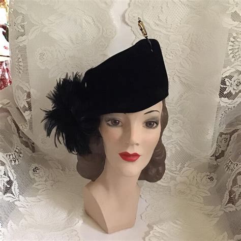 Vintage 1930's 1940's Hat Black Tall Tilt Art Deco St… - Gem