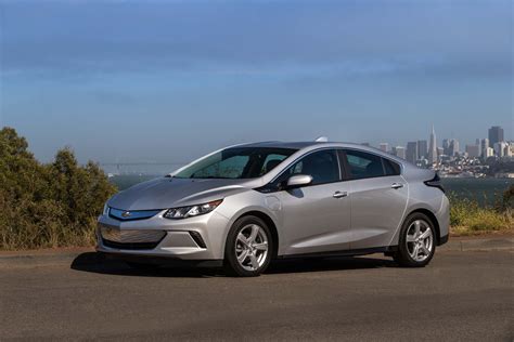 2019 Chevy Volt gets higher prices with more equipment