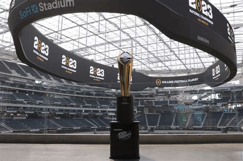 SoFi Stadium begins prep for 2023 CFP National Championship game - Los Angeles Sports ...