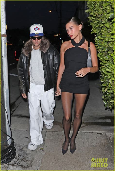 Justin & Hailey Bieber Hold Hands on Date Night in Santa Monica: Photo 4923740 | Justin Bieber ...