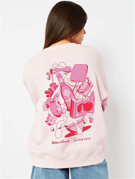 Wallace & Gromit Feathers Pink Sweatshirt | Wallace & Gromit Exclusive ...