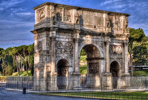 Arch of Constantine - Practical information, photos and videos - Rome, Italy