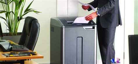 What is a good commercial shredder for high capacity shredding? Large heavy-duty paper shredders ...