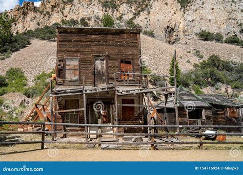 Ruins of the Abandoned Bayhorse Ghost Town in the Salmon Challis ...