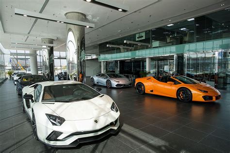 Lamborghini Dubai Is The Largest Showroom In The World | LamboCARS.com